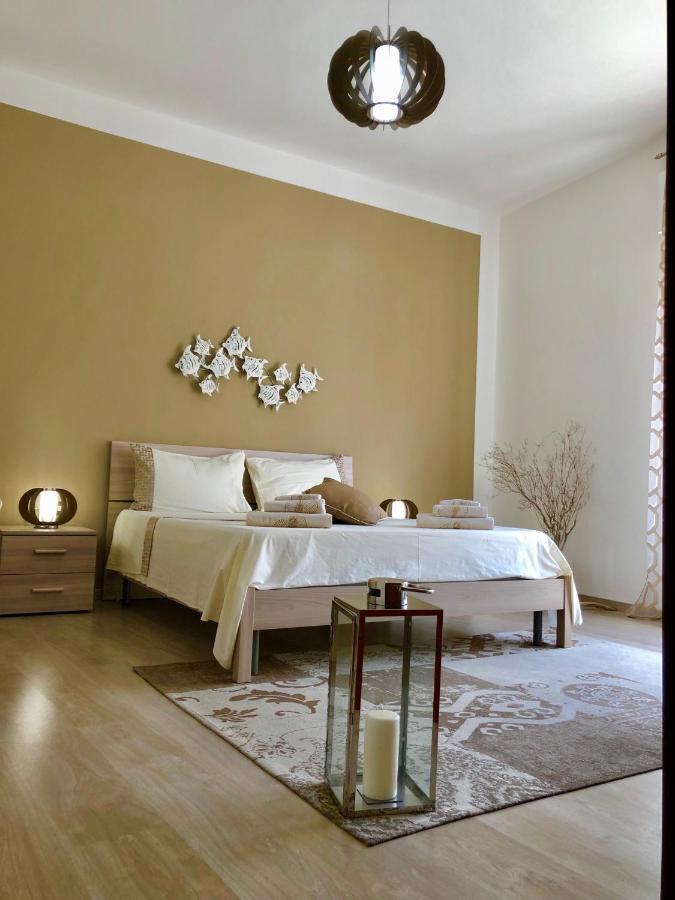 Montellinos Suite Tortora SantʼAntìoco Exteriör bild